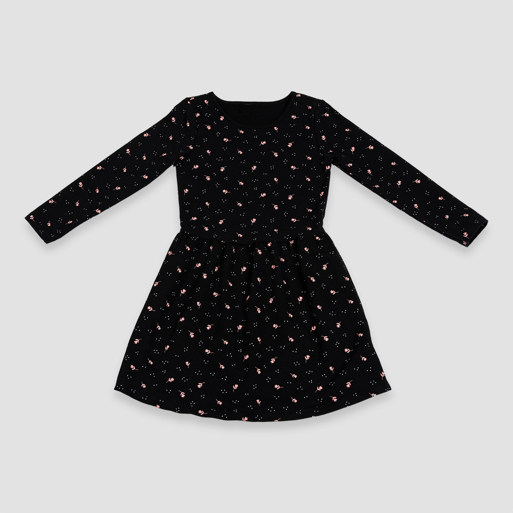 86/5000 Stil: Siyah Elbise | Renk: Siyah Çiçek Baskı | Malzeme:% 98 Pamuk% 2 Elastan
